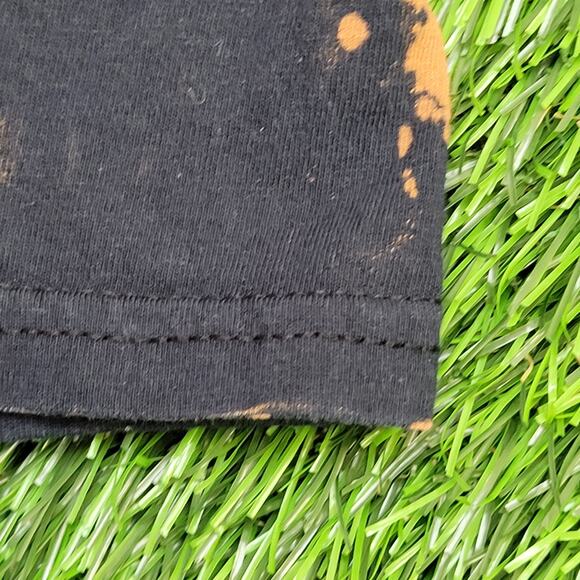 Guns-N-Roses Shirt Womens Large 21x26 Distressed Thrashed - Picture 10 of 12